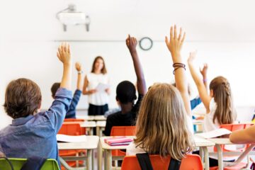 Classroom Management Solutions (Easy English Course)