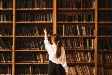 The Creative School Library: Building Hubs of Collaboration and Innovation